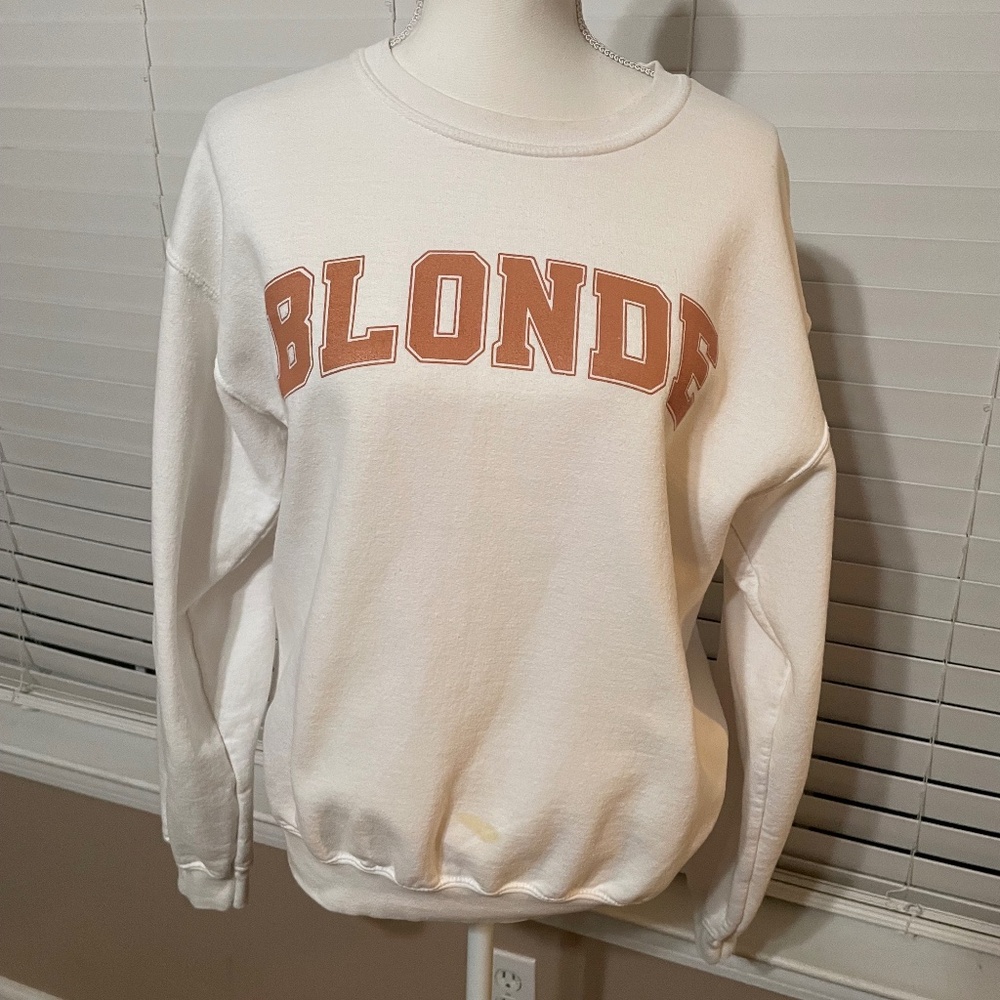 Blonde sweatshirt by Gildan size Medium
